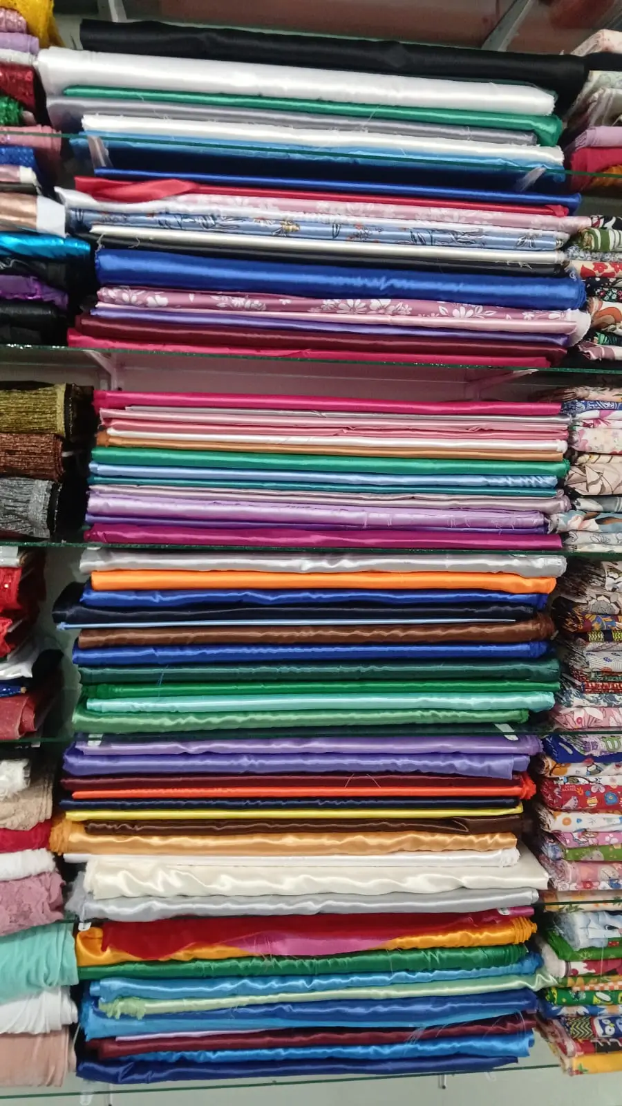 Sección de hilos y lanas